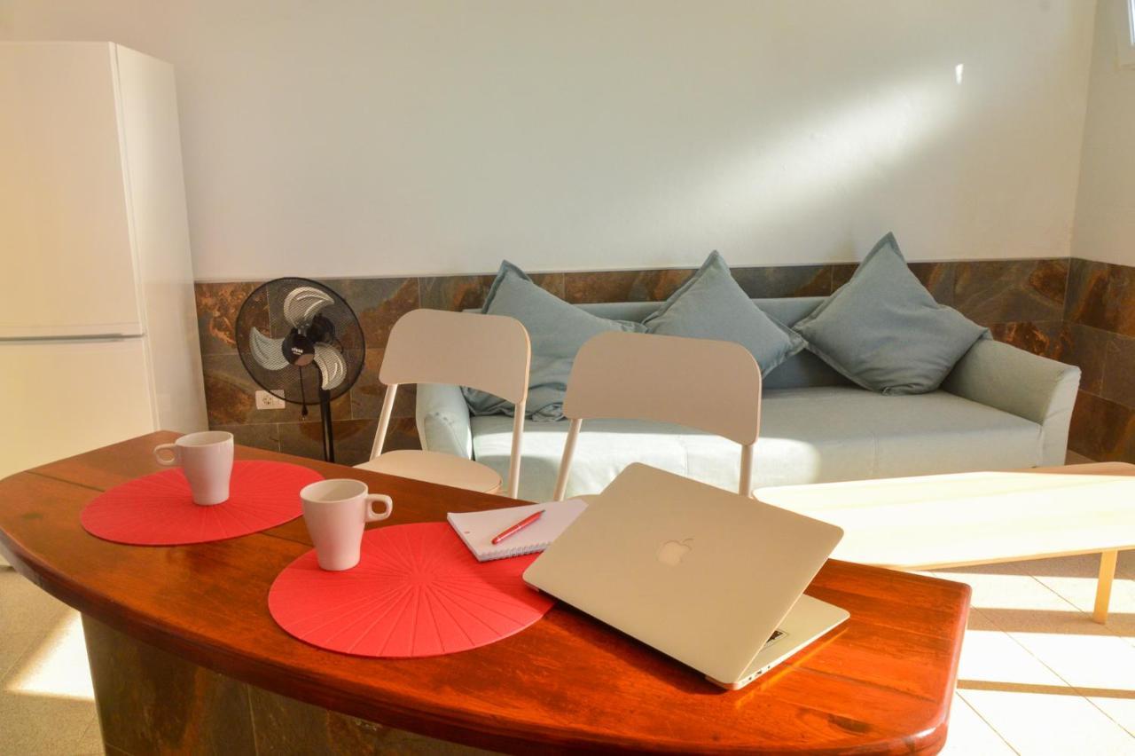 Apartamentos Playa Azul Вайермосо Екстериор снимка